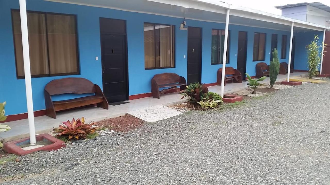 Cabinas Hukats Secret Jungle Puerto Viejo de Talamanca Exteriör bild
