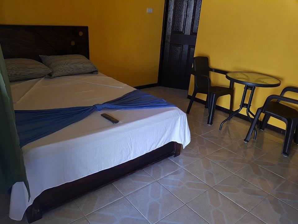 Cabinas Hukats Secret Jungle Puerto Viejo de Talamanca Exteriör bild